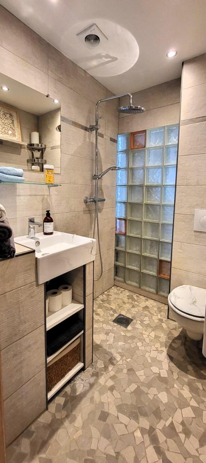 Cannes Suquet Appartement Cosy المظهر الخارجي الصورة